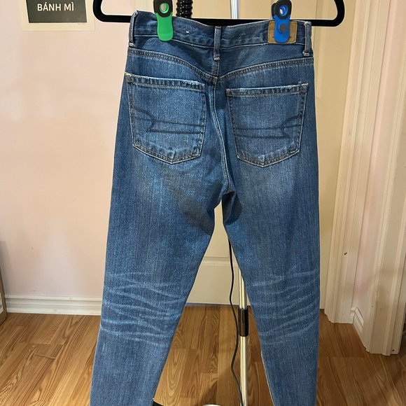 American Eagle Outfitters Distressed Boyfriend Jeans - Picture 4 of 5